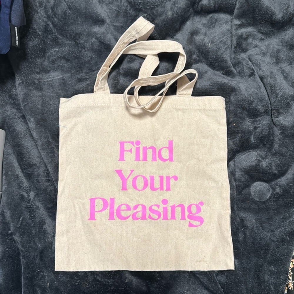 Harry Styles Pleasing NYC Pop Up Tote Bag